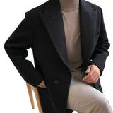 Eleganter zweireihiger Herrenmantel