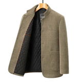 Stilvolle, warme Herrenjacke